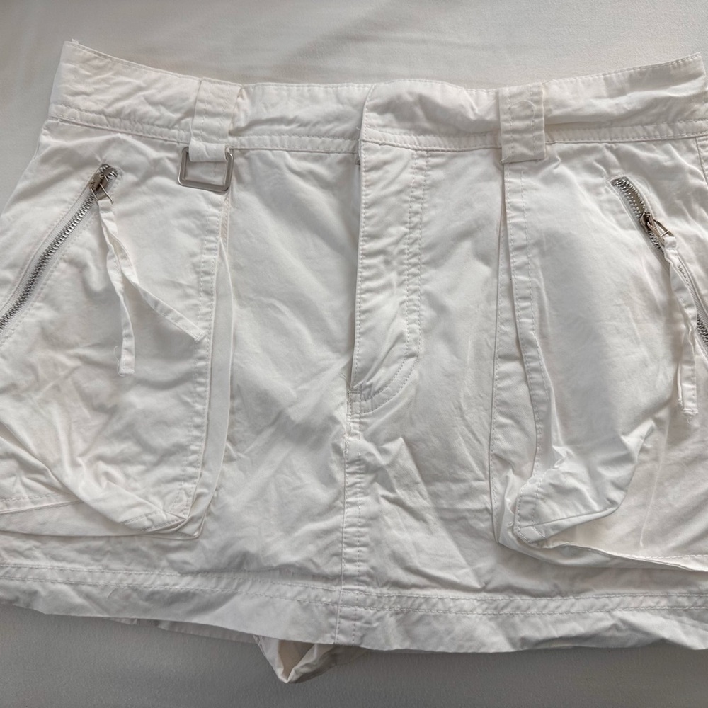 ZARA White Utility Mini Skort with Zipper Pockets – Size S